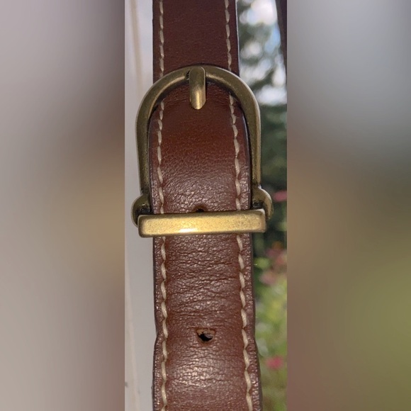 VGU Medallion Brand Crossbody Bag in Very Good, Clean Condition- Beautiful Piece - Picture 8 of 16